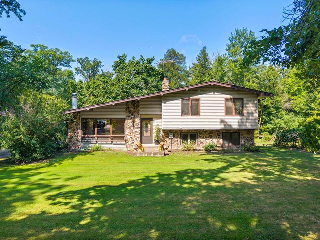 32350 Cedar Crest Trail NE, North Branch, MN 55056
