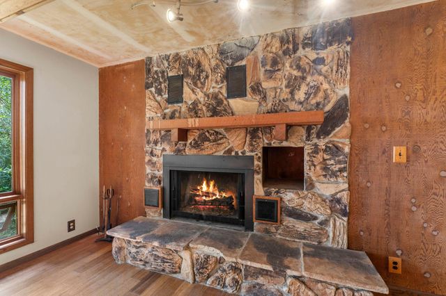 32350 Cedar Crest Trail NE, North Branch, MN 55056