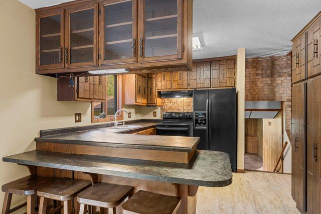 32350 Cedar Crest Trail NE, North Branch, MN 55056