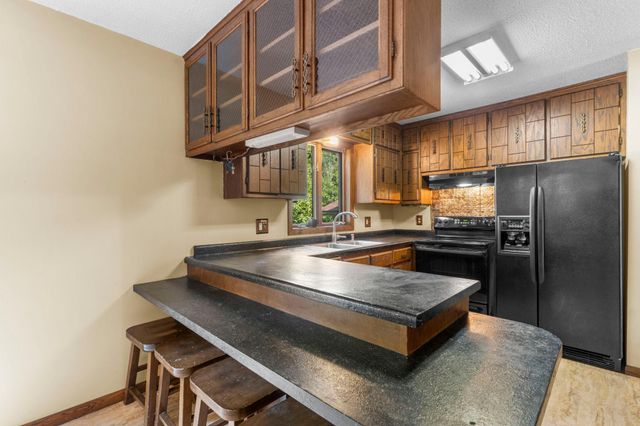 32350 Cedar Crest Trail NE, North Branch, MN 55056