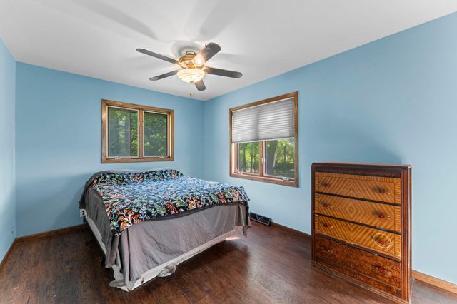 32350 Cedar Crest Trail NE, North Branch, MN 55056