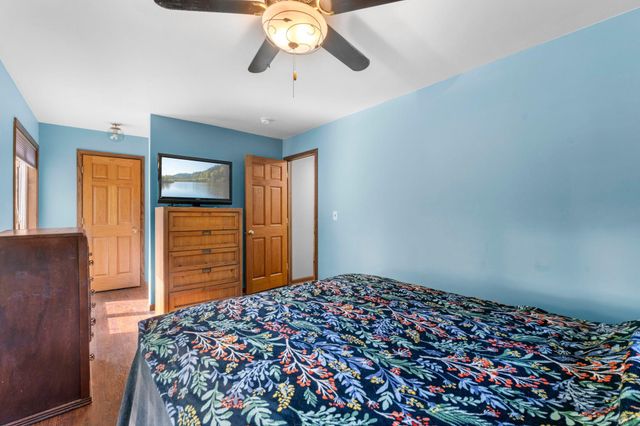 32350 Cedar Crest Trail NE, North Branch, MN 55056