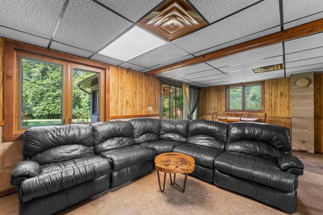 32350 Cedar Crest Trail NE, North Branch, MN 55056