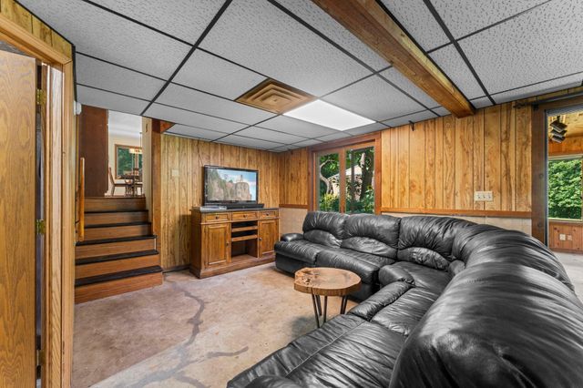 32350 Cedar Crest Trail NE, North Branch, MN 55056