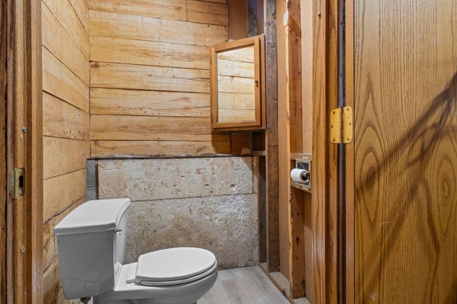 32350 Cedar Crest Trail NE, North Branch, MN 55056