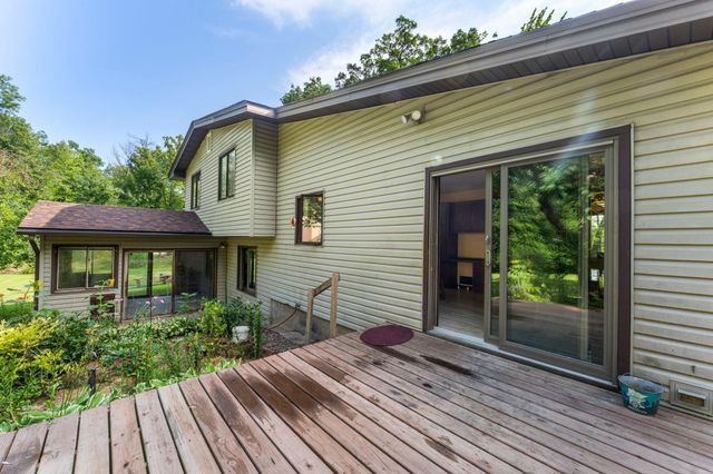 32350 Cedar Crest Trail NE, North Branch, MN 55056