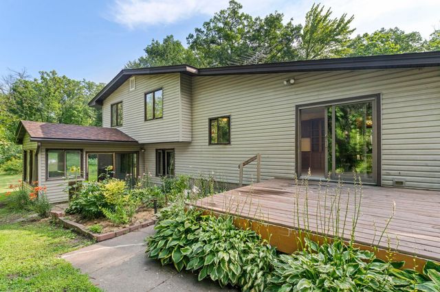 32350 Cedar Crest Trail NE, North Branch, MN 55056