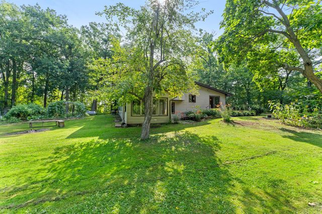 32350 Cedar Crest Trail NE, North Branch, MN 55056