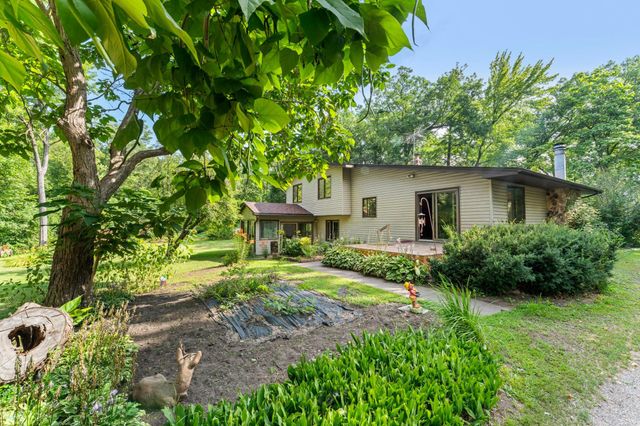 32350 Cedar Crest Trail NE, North Branch, MN 55056