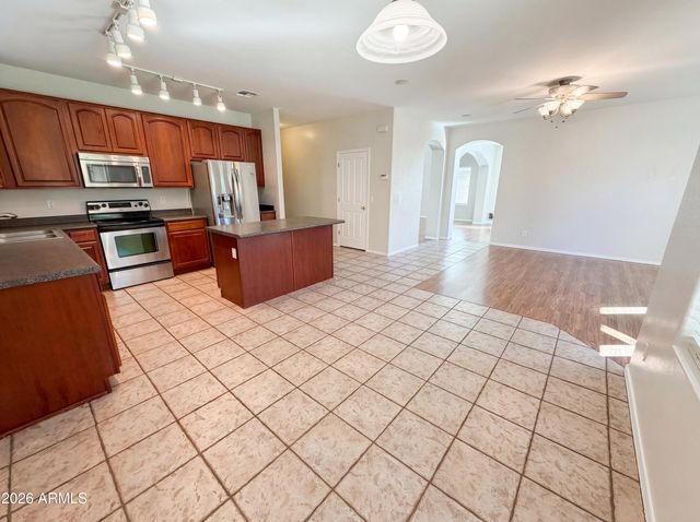 16131 W PORT ROYALE Lane, Surprise, AZ 85379