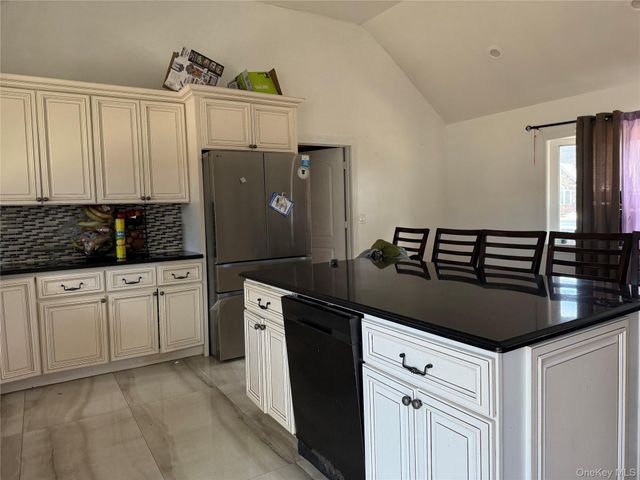 359 Wellwood Drive, Shirley, NY 11967