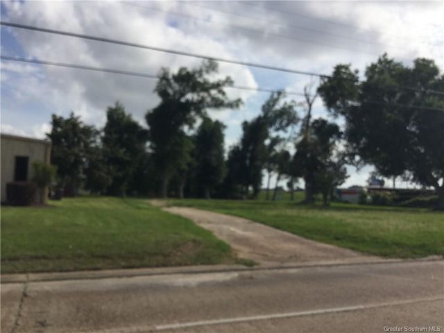 1802 E Prien Lake Road, Lake Charles, LA 70601