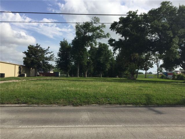 1802 E Prien Lake Road, Lake Charles, LA 70601