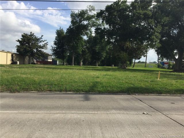 1802 E Prien Lake Road, Lake Charles, LA 70601