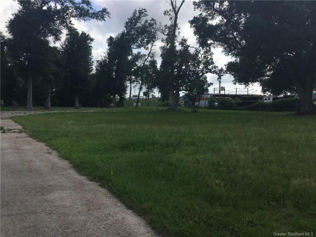 1802 E Prien Lake Road, Lake Charles, LA 70601