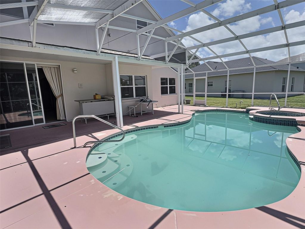 Image 16 of property listing at 2414 HURON CIRCLE, Kissimmee, FL 34746