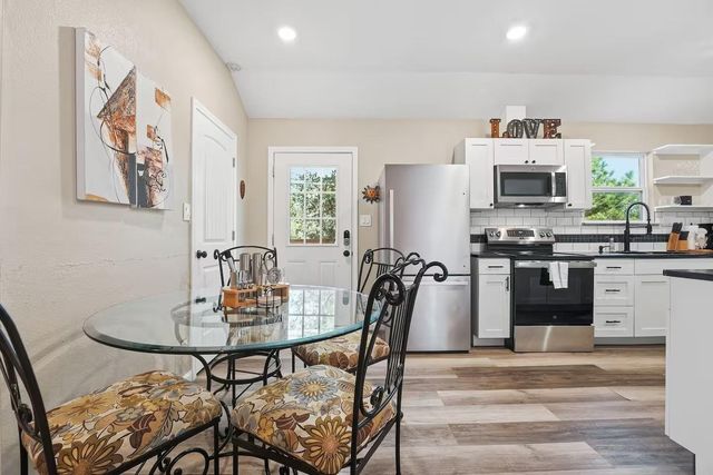 201 Winfield Thicket RD, Bastrop, TX 78602