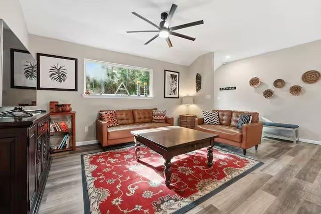 201 Winfield Thicket RD, Bastrop, TX 78602