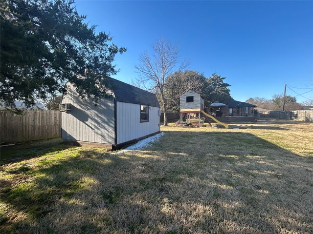 612 Arleta Lane, Ennis, TX 75119