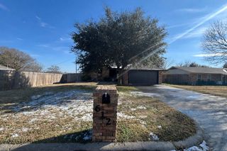 612 Arleta Lane, Ennis, TX 75119