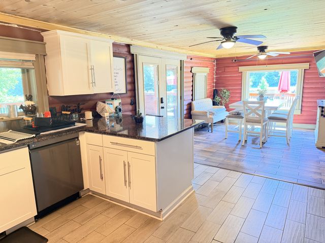 3021 Nicole Rd, Clarksville, TN 37040