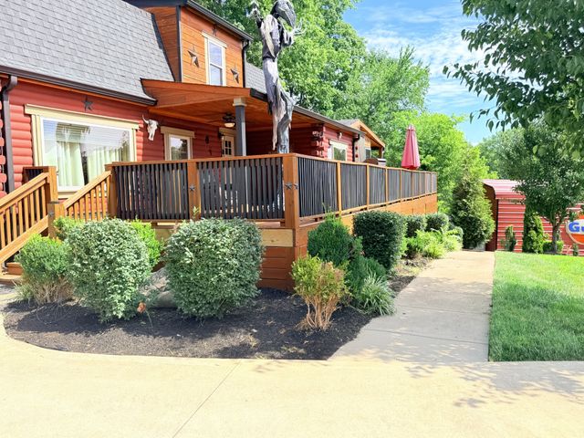 3021 Nicole Rd, Clarksville, TN 37040