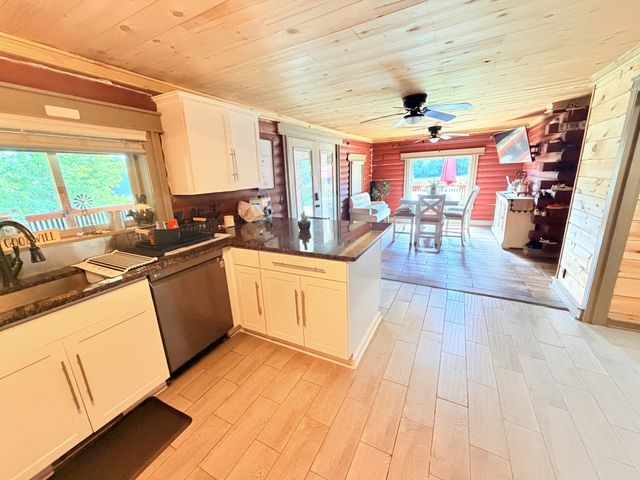 3021 Nicole Rd, Clarksville, TN 37040