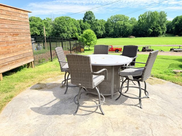 3021 Nicole Rd, Clarksville, TN 37040