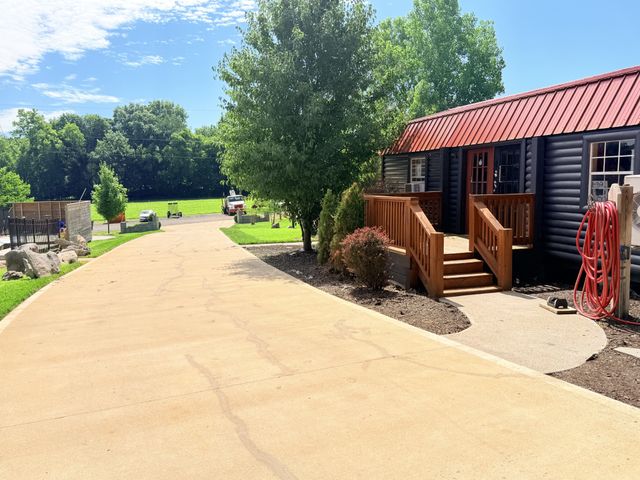 3021 Nicole Rd, Clarksville, TN 37040