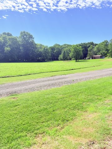 3021 Nicole Rd, Clarksville, TN 37040