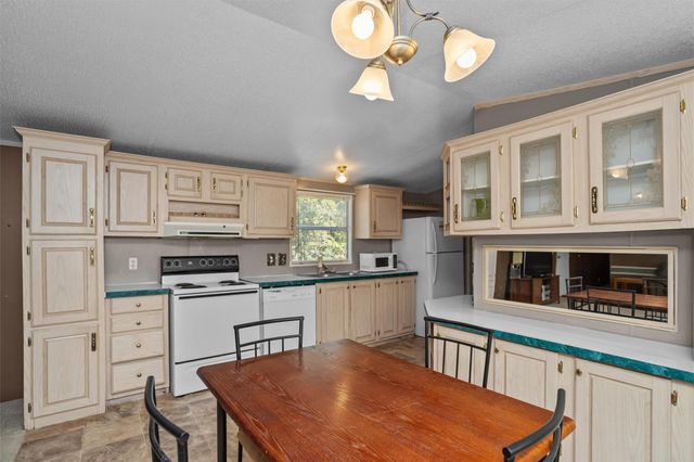 288 Cardinal Way Circle, Brookeland, TX 75931