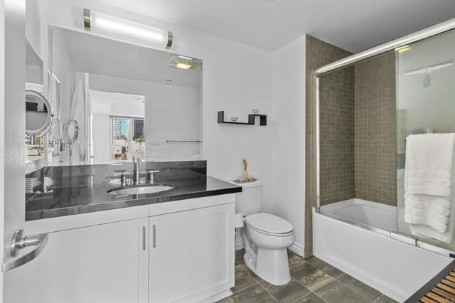 875 G Street 502, San Diego, CA 92101