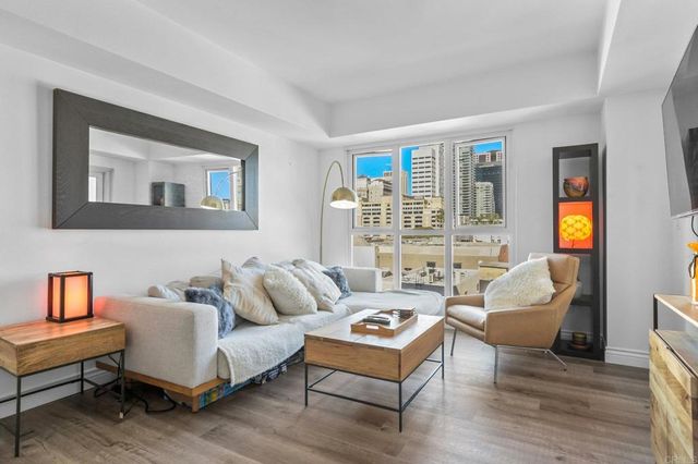 875 G Street 502, San Diego, CA 92101