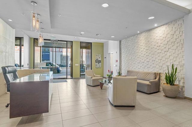 875 G Street 502, San Diego, CA 92101