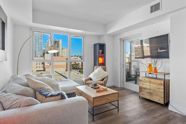 875 G Street 502, San Diego, CA 92101