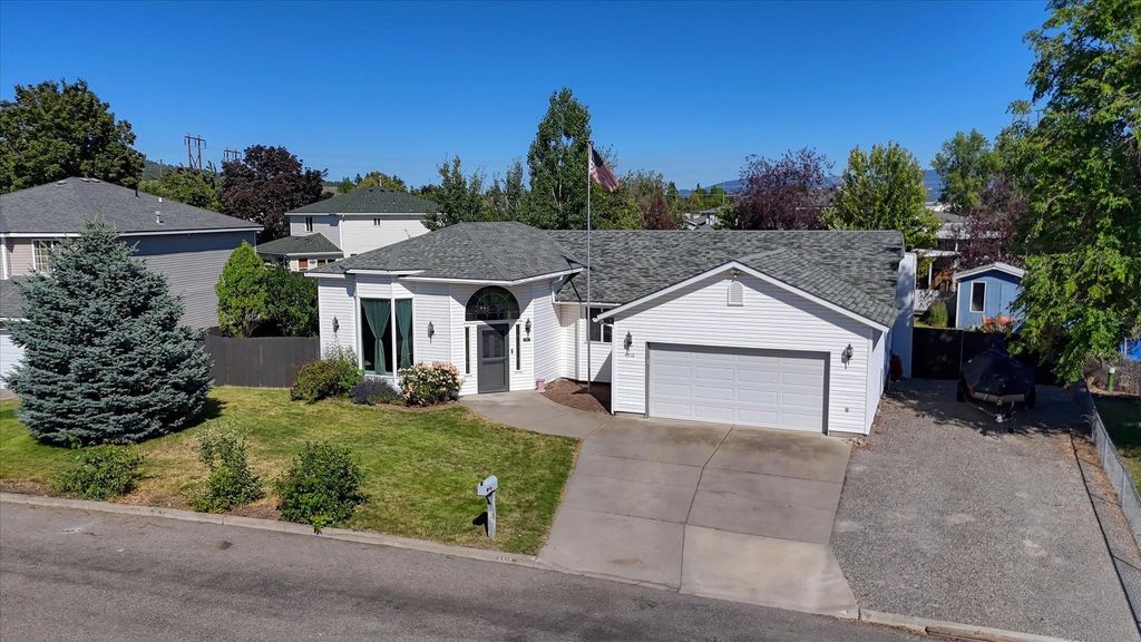 4318 N Upland Ct, Spokane Valley, WA 99216