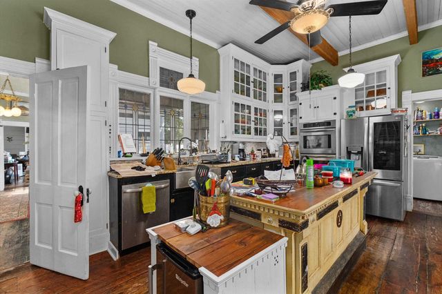 900 E Fannin, Marshall, TX 75670