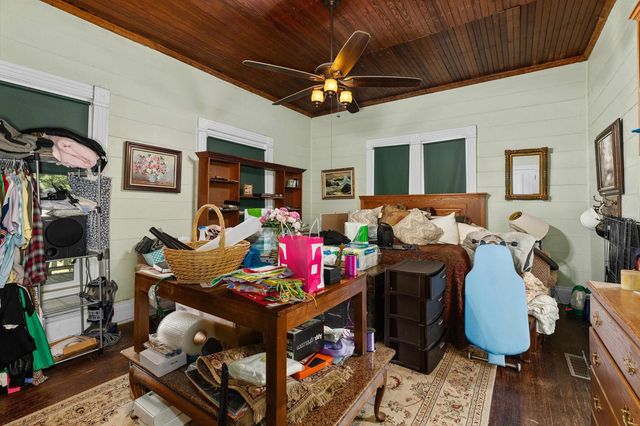 900 E Fannin, Marshall, TX 75670