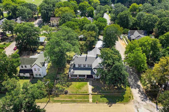 900 E Fannin, Marshall, TX 75670