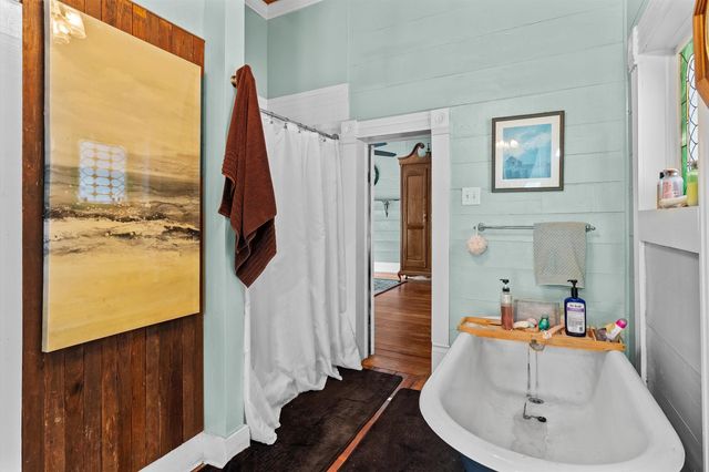 900 E Fannin, Marshall, TX 75670