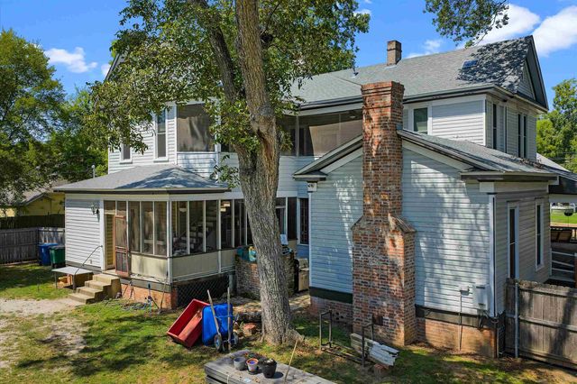 900 E Fannin, Marshall, TX 75670