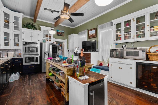 900 E Fannin, Marshall, TX 75670