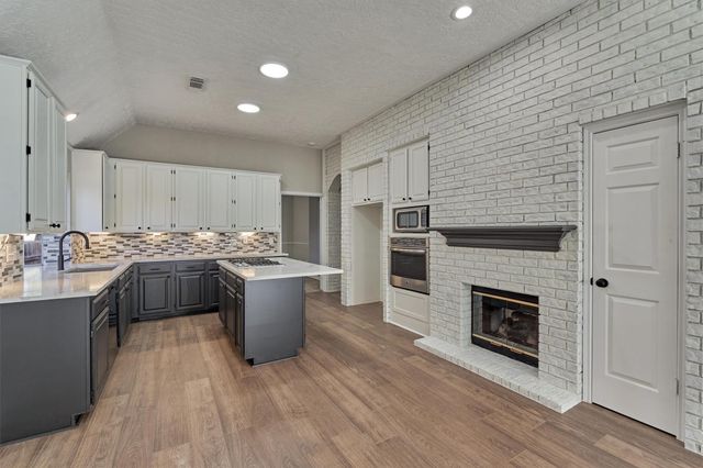 15419 Redbud Leaf Lane, Cypress, TX 77433