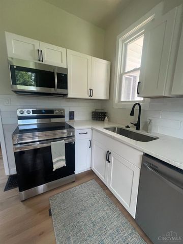 6211 Coleridge Avenue, Cincinnati, OH 45213