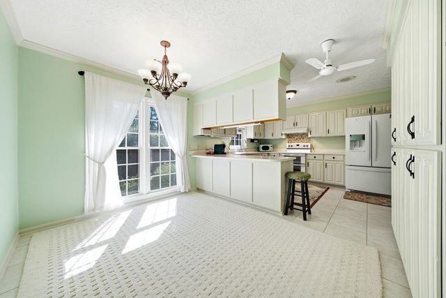 114 Sourwood Drive, Pine Mountain, GA 31822