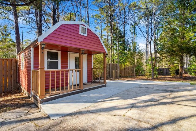 114 Sourwood Drive, Pine Mountain, GA 31822