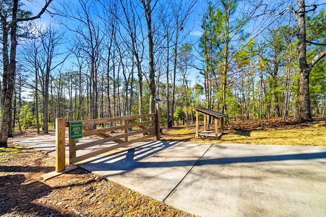 114 Sourwood Drive, Pine Mountain, GA 31822