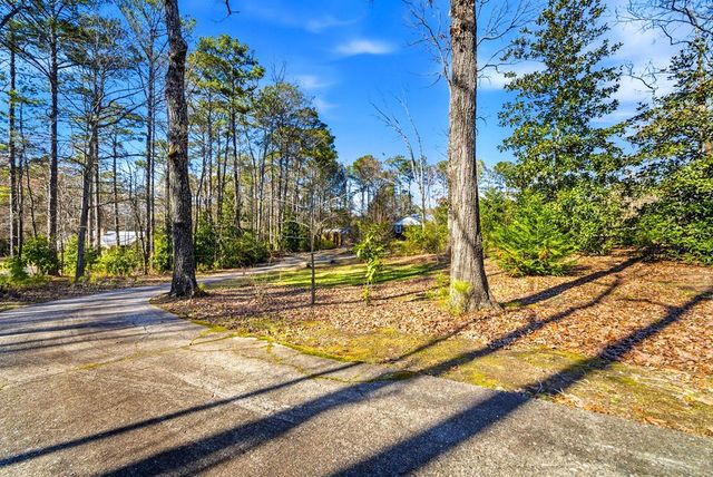 114 Sourwood Drive, Pine Mountain, GA 31822