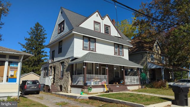 1006 MAPLE AVE, Sharon Hill, PA 19079