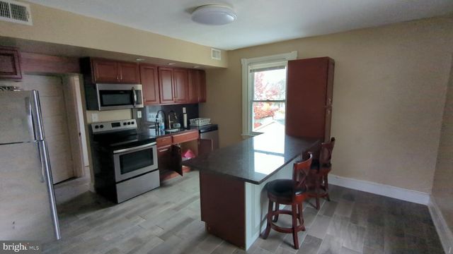 1006 MAPLE AVE, Sharon Hill, PA 19079